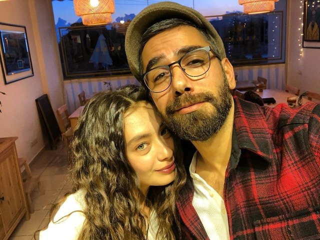 Neslihan Atagül'ün eşi Kadir Doğulu aşka geldi - Magazin haberleri