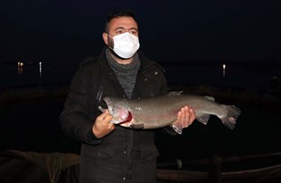 Fırat Nehri'nde yetiştirilen somon balıkları dünyaya ihraç ediliyor