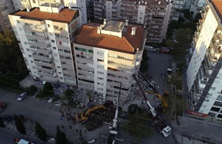 Evi depremden zarar görenden emlak komisyonu alınmayacak