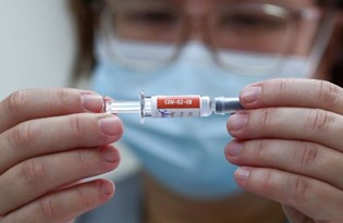 SON DAKİKA: Sağlık Bakanı Koca: Çin aşısının gelişi ertelendi