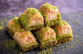 Baklava nasıl yapılır? (Baklava tarifi ve yapılışı)