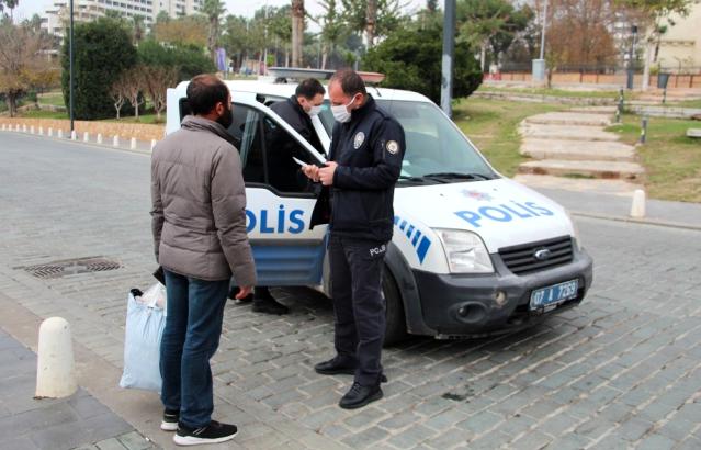  Gidecek yerim yok diyen vatandaşa, sokağa çıkma yasağını ihlalden ceza yazıldı