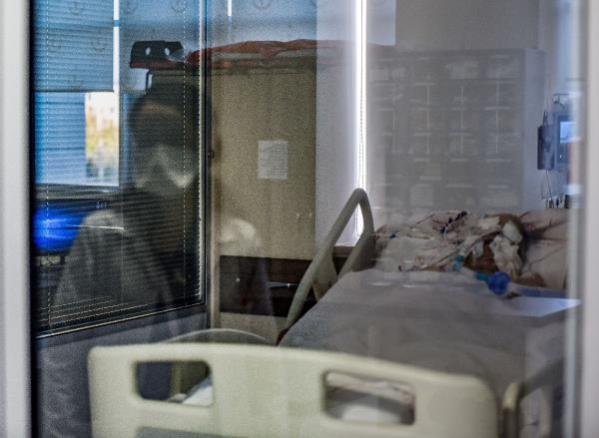 Hastasının son isteğini yerine getirdiğini, kendisi de koronayı yenince öğrendi