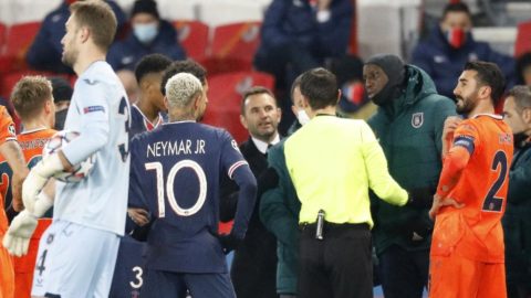 Futbolun kanayan yarası ırkçılık... Bu kez halı altına süpürülemedi