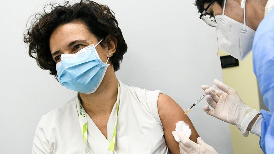 Corona virüsü aşısı sırası için 20 bin TL teklif ediyorlar