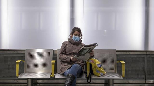 Koronavirüsün yeni mutasyonu İsveç'e de sıçradı