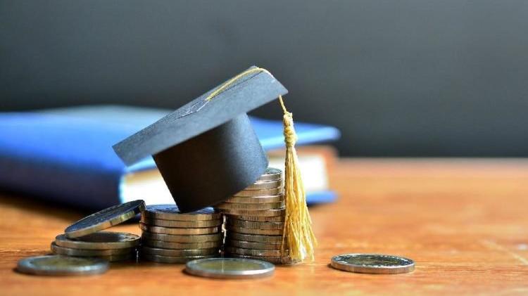 İYİ Partili Ataş: Suriyelilere para harcayacağınıza öğrencilerin<a class=