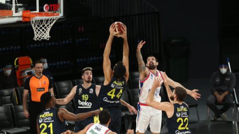 Anadolu Efes 85-72 Fenerbahçe Beko