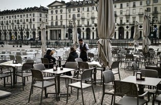 Deloitte analiz etti: Covid-19 salgını Türkiye'de hangi sektörleri ne kadar etkiledi?