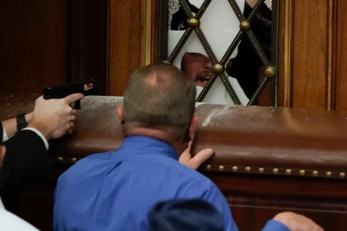 5ff6264c2af1071558b72b88