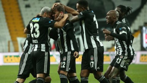 Beşiktaş ikinci yarı hayata döndü... Devreyi zirvede tamamladı