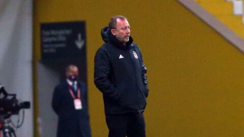 Sergen Yalçın: Beşiktaş`ın lider olmasıyla övünecek durumda değiliz
