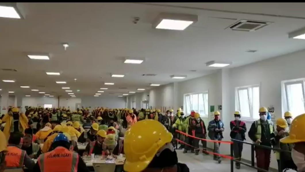 Akkuyu'da çifte standart: İşçi yemekhanesi tıka basa, yönetici yemekhanesi kurala uygun