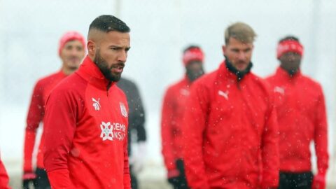 Yasin Öztekin, Sivasspor`dan ayrıldı! Yeni durağı...