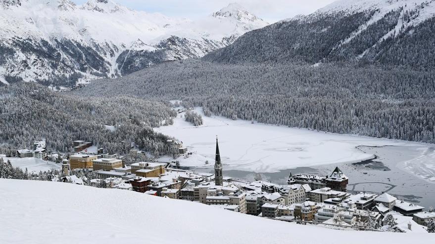Jet-set'in gözde tatil beldesinde mutasyonlu corona paniği