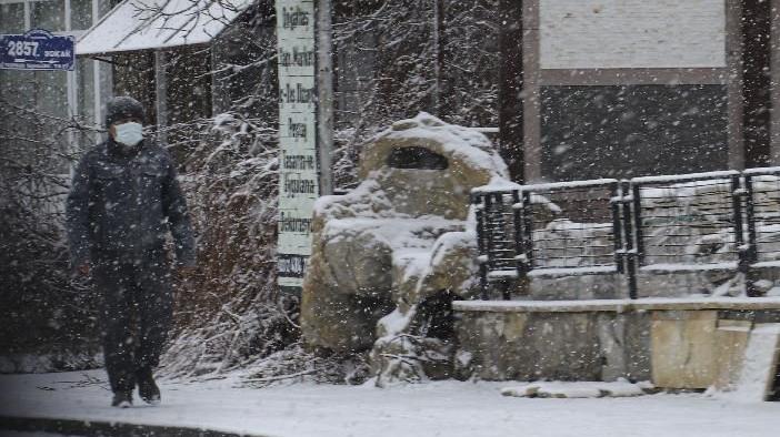 Ankara'da kar yağışı etkili olmaya başladı