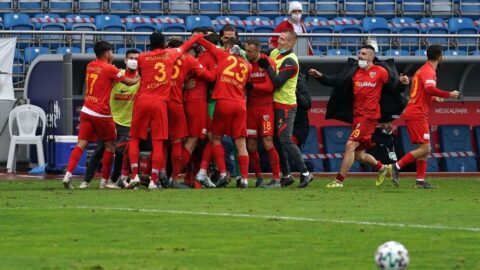 Kayserispor 90+4`te güldü