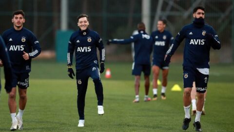 Mesut Özil ne zaman oynayacak? Arsenal`den raporlar istendi...