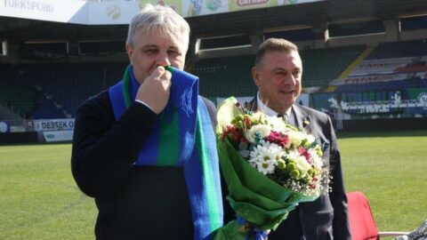 Çaykur Rizespor, Sumudica`ya imza töreni düzenledi