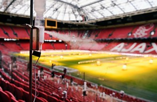 Hollanda’nın en büyük futbol stadyumunda corona virüs deneyi