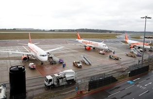 EasyJet 4 bin 500 kişiyi işten çıkaracak