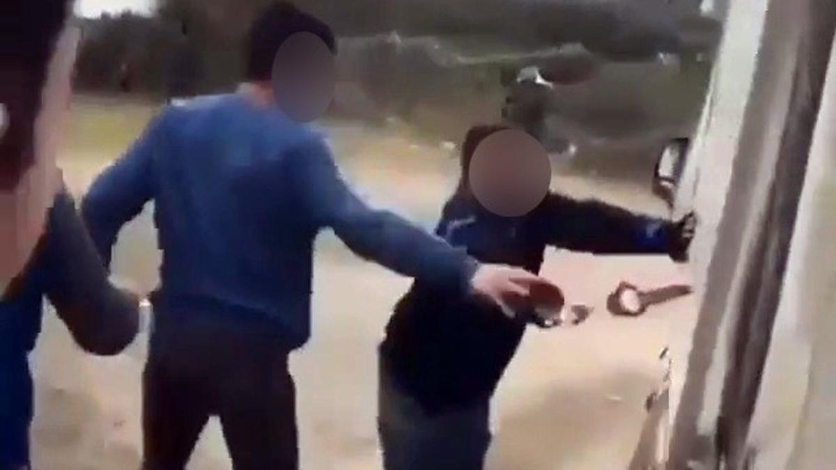 Zihinsel engelli bireye işkence gibi şaka