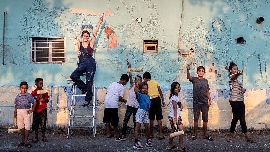 Mersin'de Roman mahallesi renklendiriliyor