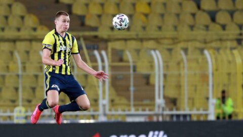 Attila Szalai`den protestolu başlangıç: `Konuşsak da yayınlamıyorsunuz`