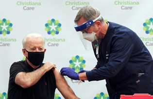 Biden, Covid-19 aşısının 2. dozunu yaptırdı