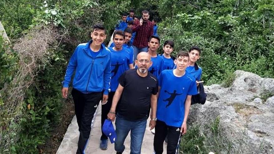 Hem öğretmen hem baba oldu