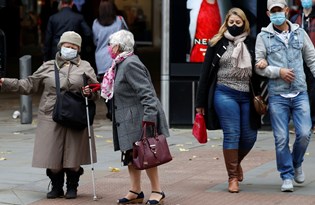 İngiltere'de en yüksek Covid-19 vaka sayısına ulaşıldı
