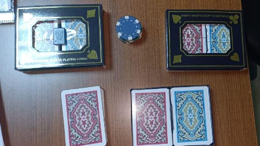 Evde kumar oynayan 13 kişiye, 40 bin 950 TL ceza