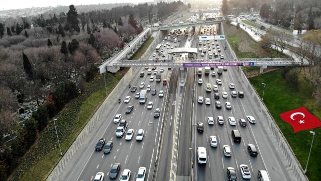 Kısıtlama öncesi trafik durma noktasına geldi