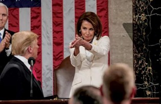 ABD Temsilciler Meclisi Başkanı Pelosi: Trump görevden alınmazsa azil sürecine başlıyoruz