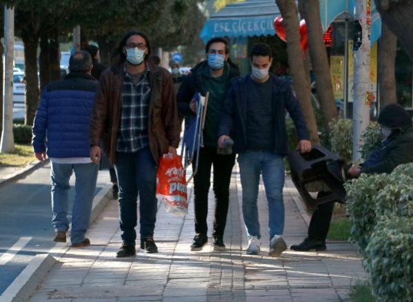 Koronavirüs haritasında şaşırtan görüntü! Kentin kuzeyi kırmızı, güneyi yeşile büründü