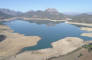 Kozan Barajı'nda ürküten<a class=