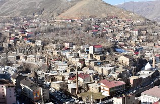 2 yıl önce 9 metre kar tutan Bitlis'te en kurak kış yaşanıyor