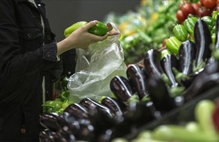 Tarladan seraya geçiş nedeniyle sebze fiyatları yükseldi