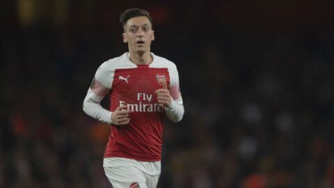 Mesut Özil`de yüksek sadakat