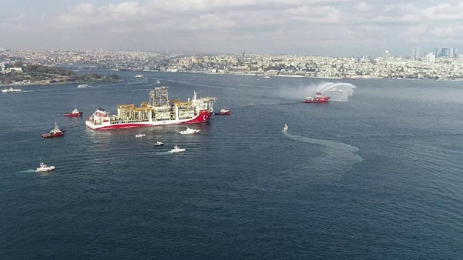 Kanuni sondaj gemisi Karadeniz'e doğru yola çıktı