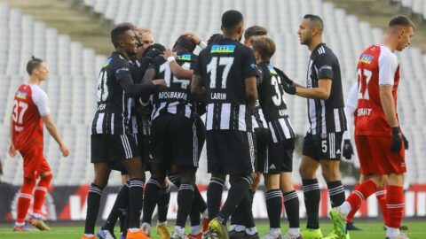 Beşiktaş`ın bileği bükülmüyor... Beş gollü maçta Mensah yıldızlaştı