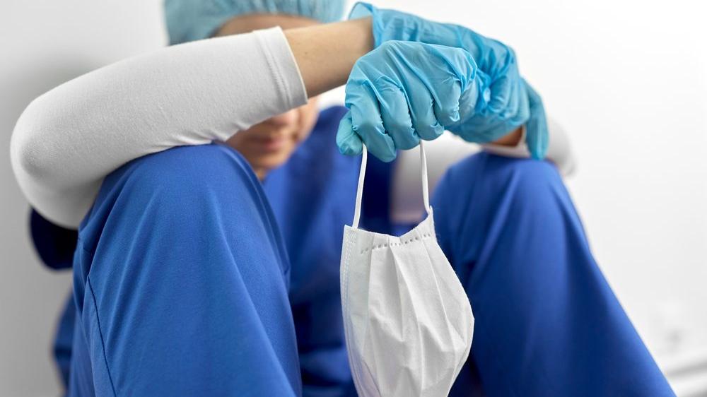 Sağlık çalışanları ikinci zirveyi anlatıyor: Yorulduk ve tükendik