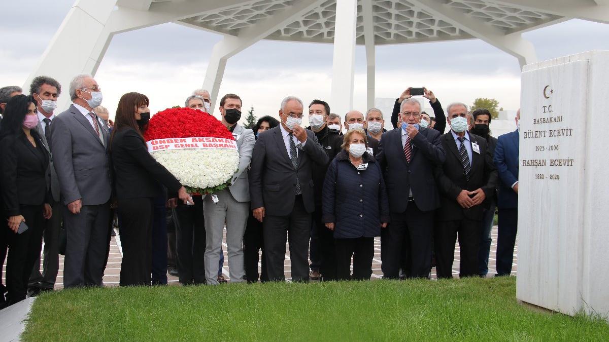 Bülent Ecevit anıldı