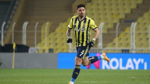 Ozan Tufan, Sivasspor maçında cezalı