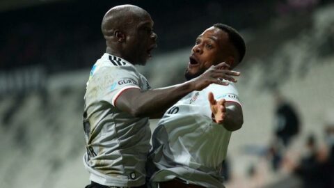 Beşiktaş`ın Avrupa`yı sallayan ikilisi: Larin ve Aboubakar