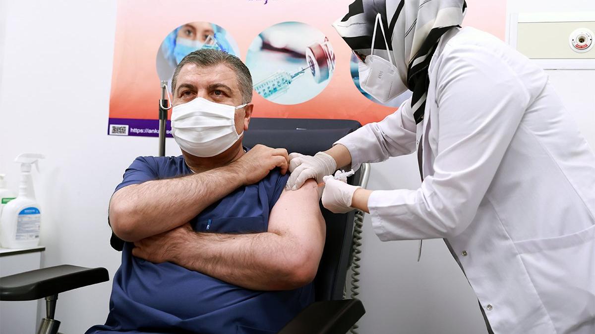 Bakan Koca'dan aşı açıklaması