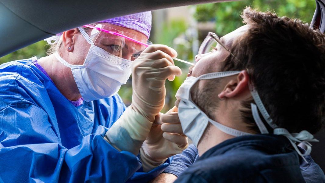 Op. Dr. Duman: Coronaya yakalananlarda, cinsel hastalıklar görülüyor