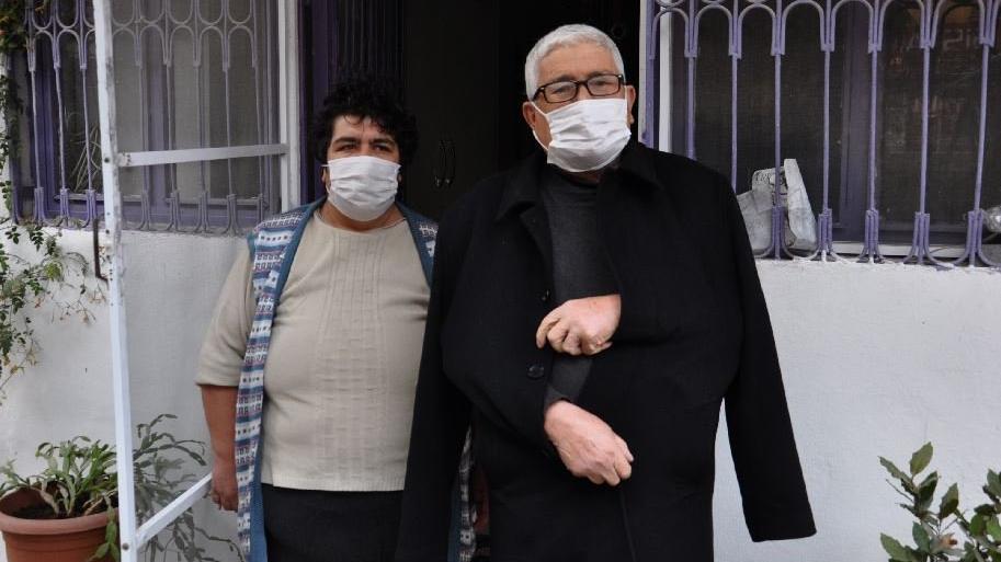 'Corona testi yapacağız' yalanıyla yaşlı çifti gasp ettiler