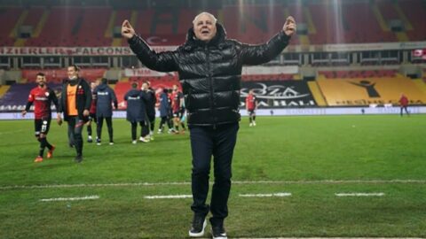 Gaziantep FK`dan Sumudica`ya yeni sözleşme teklifi