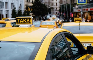 Taksicilerden Uber kararına ilişkin açıklama